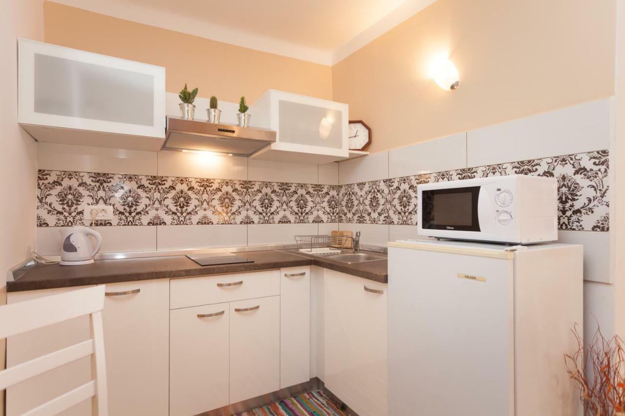 Nice Apartment In The City Center Rovinj Exterior foto